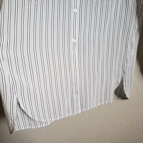 J.Jill Striped Textured Long Sleeve Top Button Up Side Slits Cream/Black Size S - Picture 4 of 11